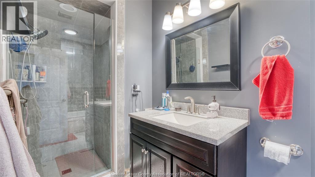 4692 Shadetree Crescent, Windsor, Ontario  N9G 2V1 - Photo 13 - 26005061