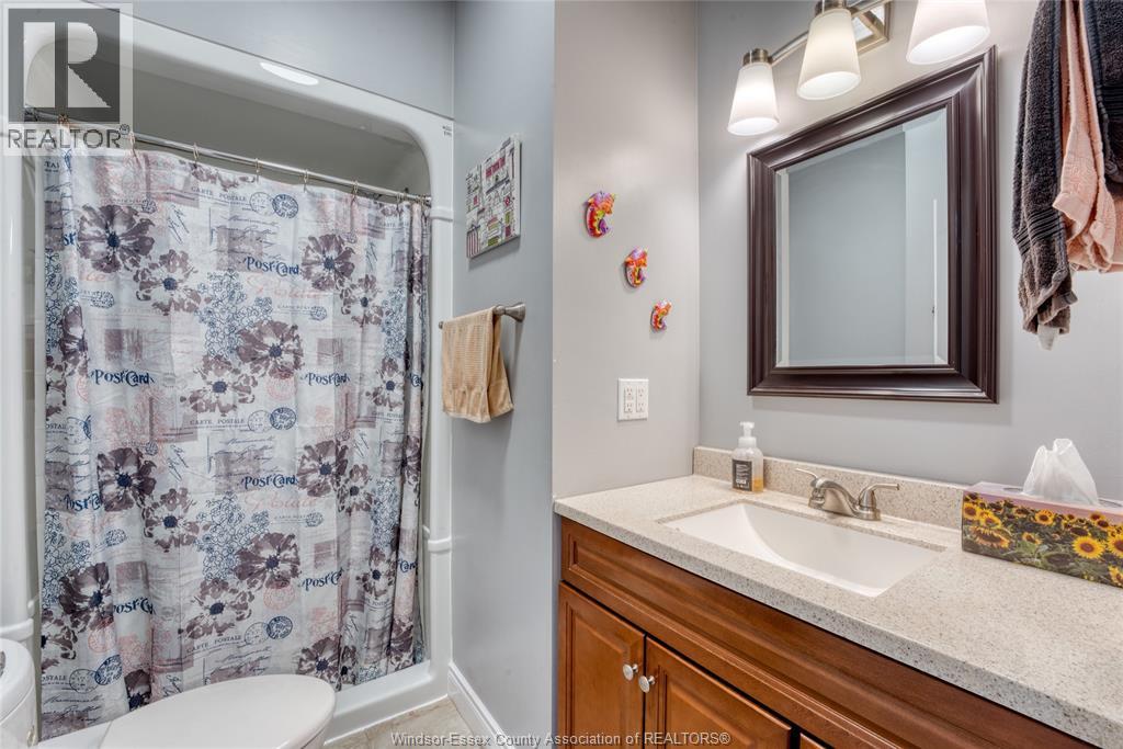 4692 Shadetree Crescent, Windsor, Ontario  N9G 2V1 - Photo 14 - 26005061