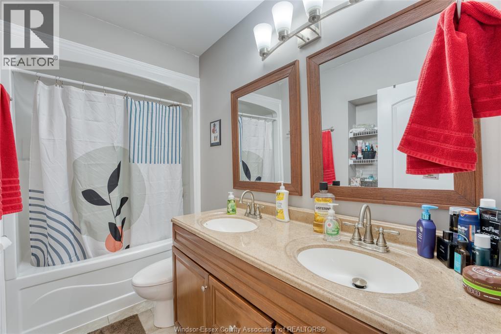 4692 Shadetree Crescent, Windsor, Ontario  N9G 2V1 - Photo 18 - 26005061