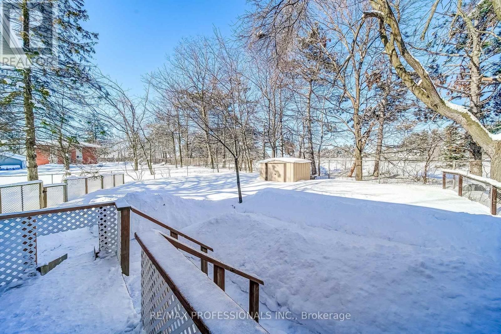 2 Agnes Street, Barrie, Ontario  L4M 2S2 - Photo 38 - S12747296