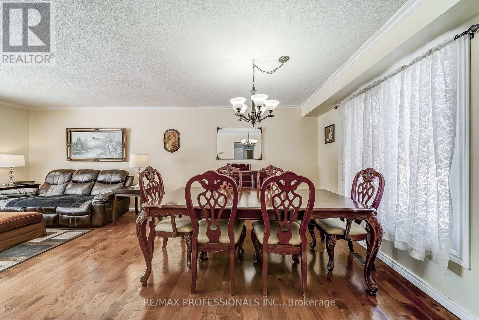 2 Agnes Street, Barrie, Ontario  L4M 2S2 - Photo 12 - S12747296