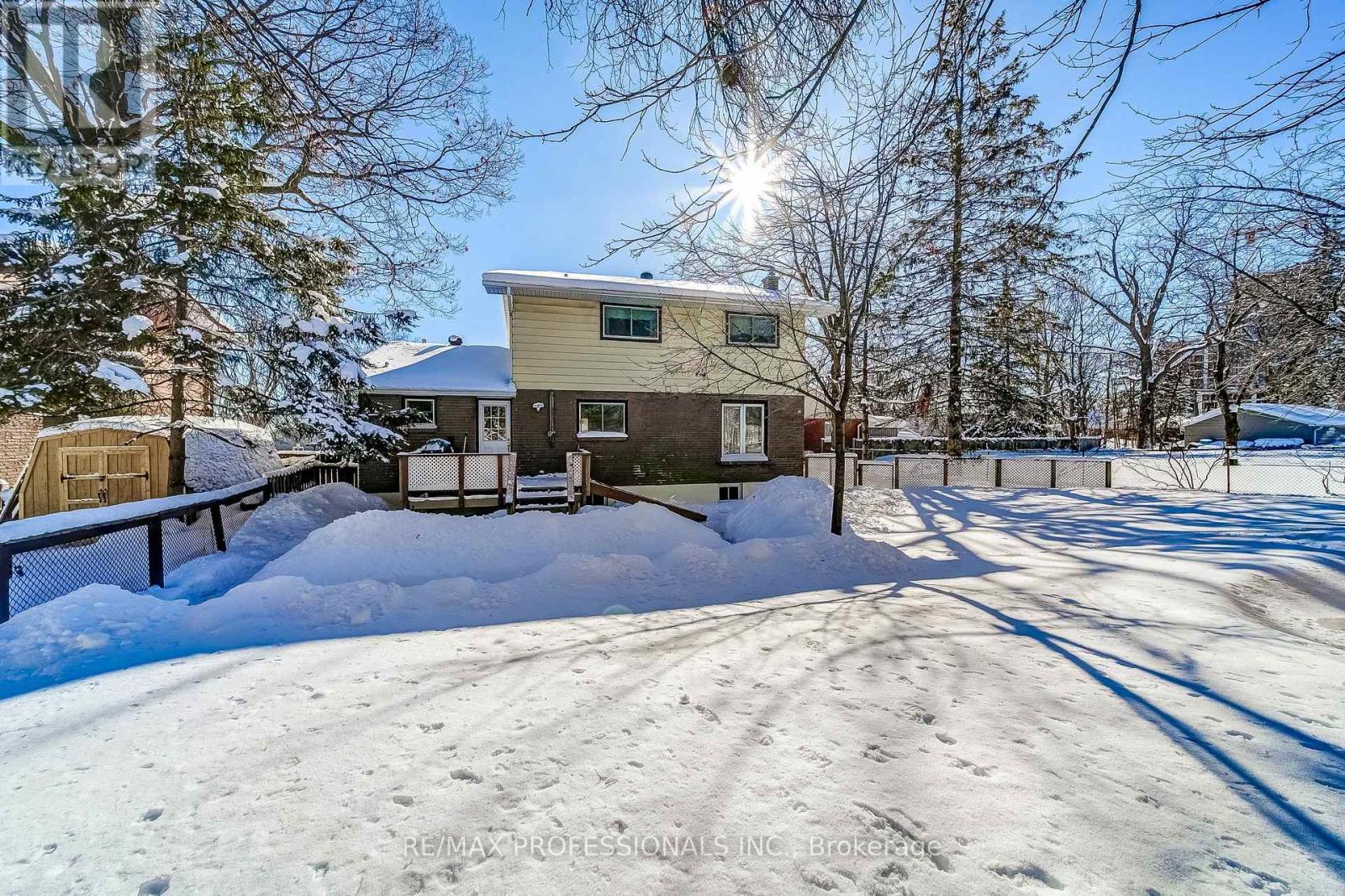 2 Agnes Street, Barrie, Ontario  L4M 2S2 - Photo 36 - S12747296