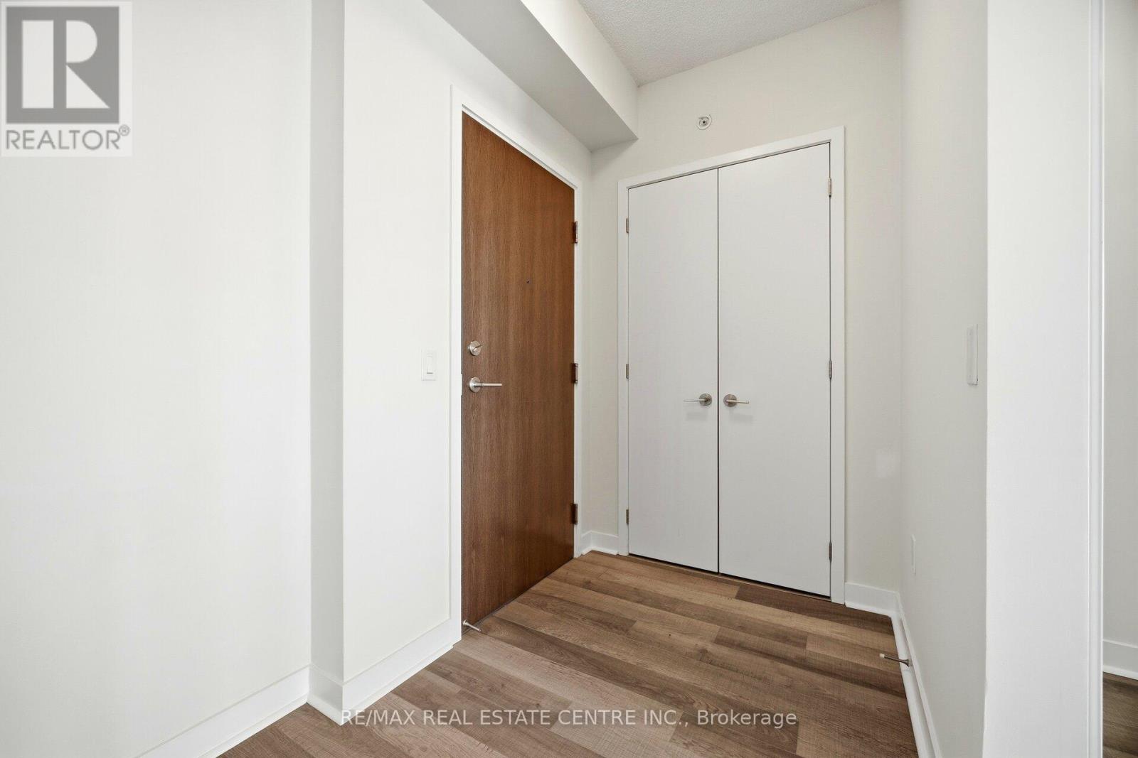 2910 - 3975 Grand Park Drive, Mississauga, Ontario  L5B 0K4 - Photo 9 - W12868166