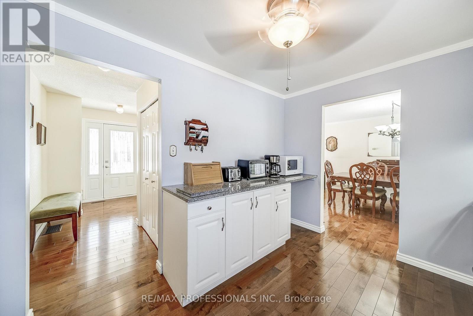 2 Agnes Street, Barrie, Ontario  L4M 2S2 - Photo 15 - S12747296