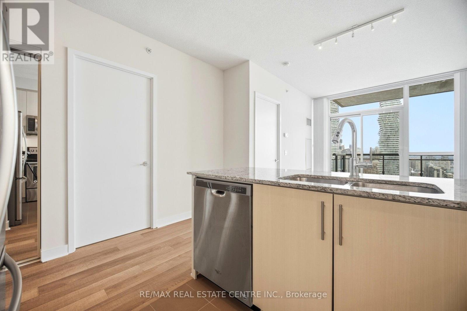 2910 - 3975 Grand Park Drive, Mississauga, Ontario  L5B 0K4 - Photo 16 - W12868166