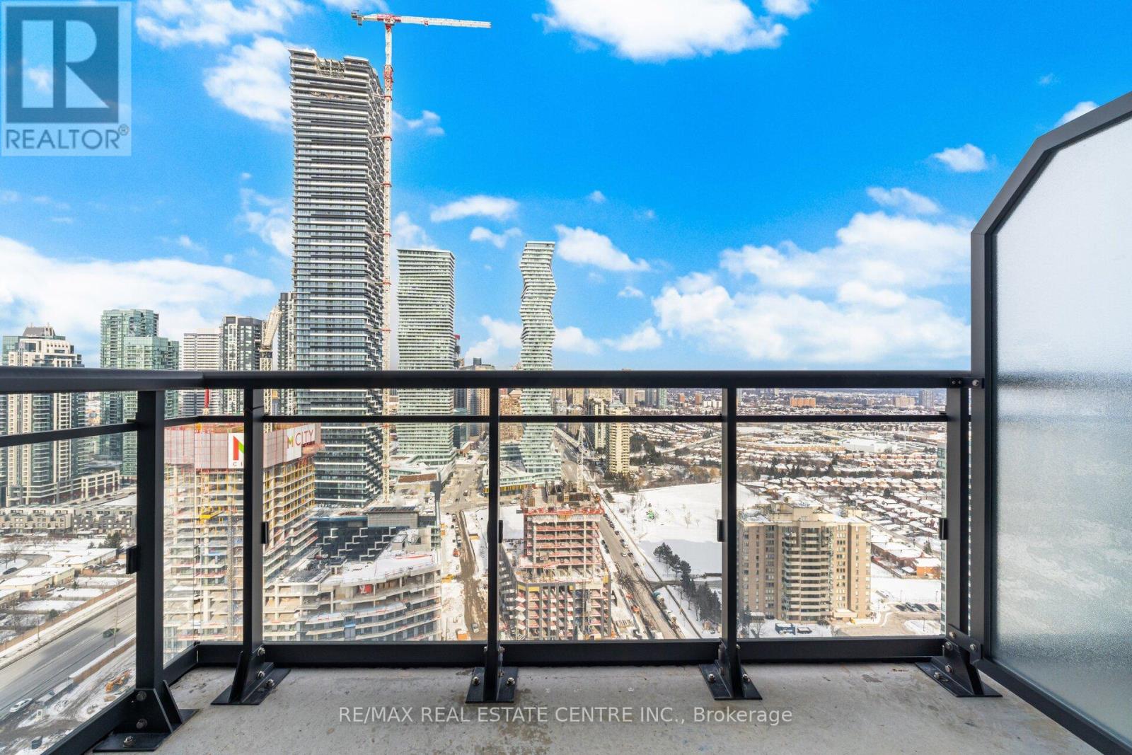 2910 - 3975 Grand Park Drive, Mississauga, Ontario  L5B 0K4 - Photo 34 - W12868166