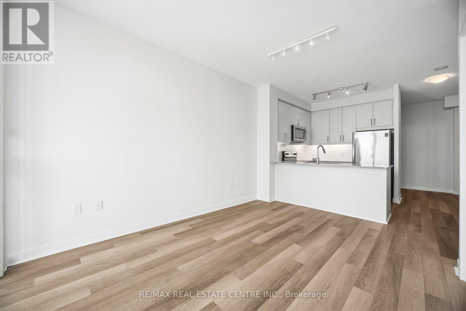 2910 - 3975 Grand Park Drive, Mississauga, Ontario  L5B 0K4 - Photo 17 - W12868166