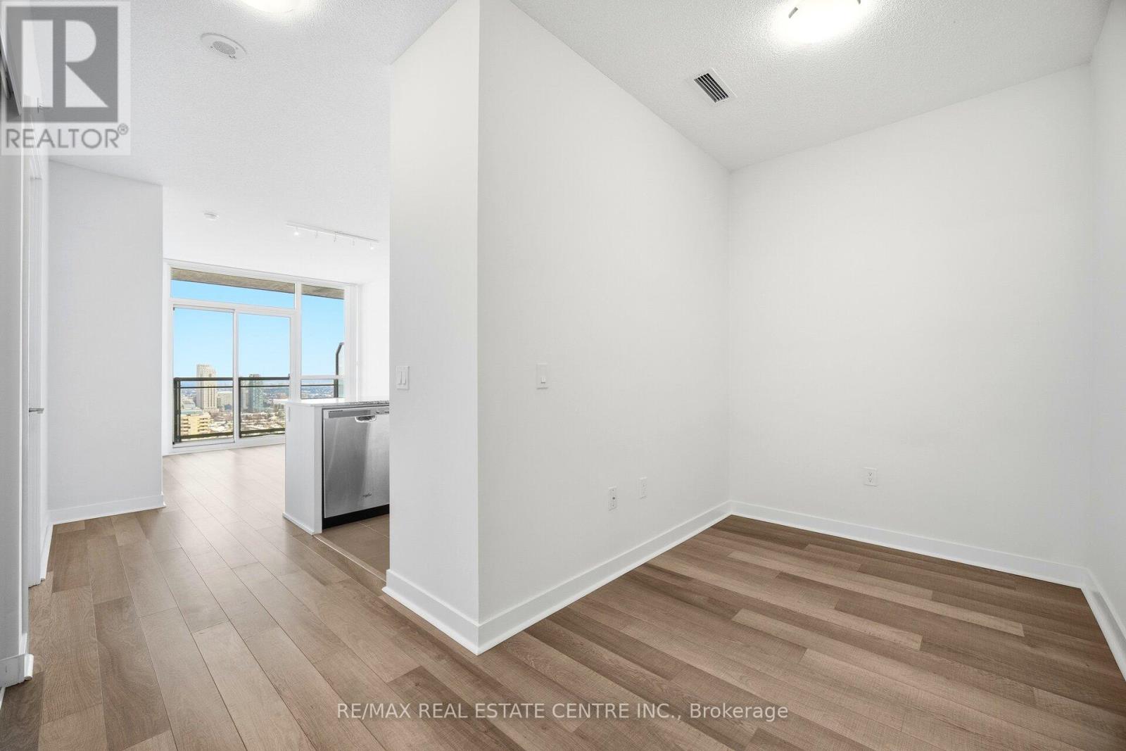 2910 - 3975 Grand Park Drive, Mississauga, Ontario  L5B 0K4 - Photo 28 - W12868166