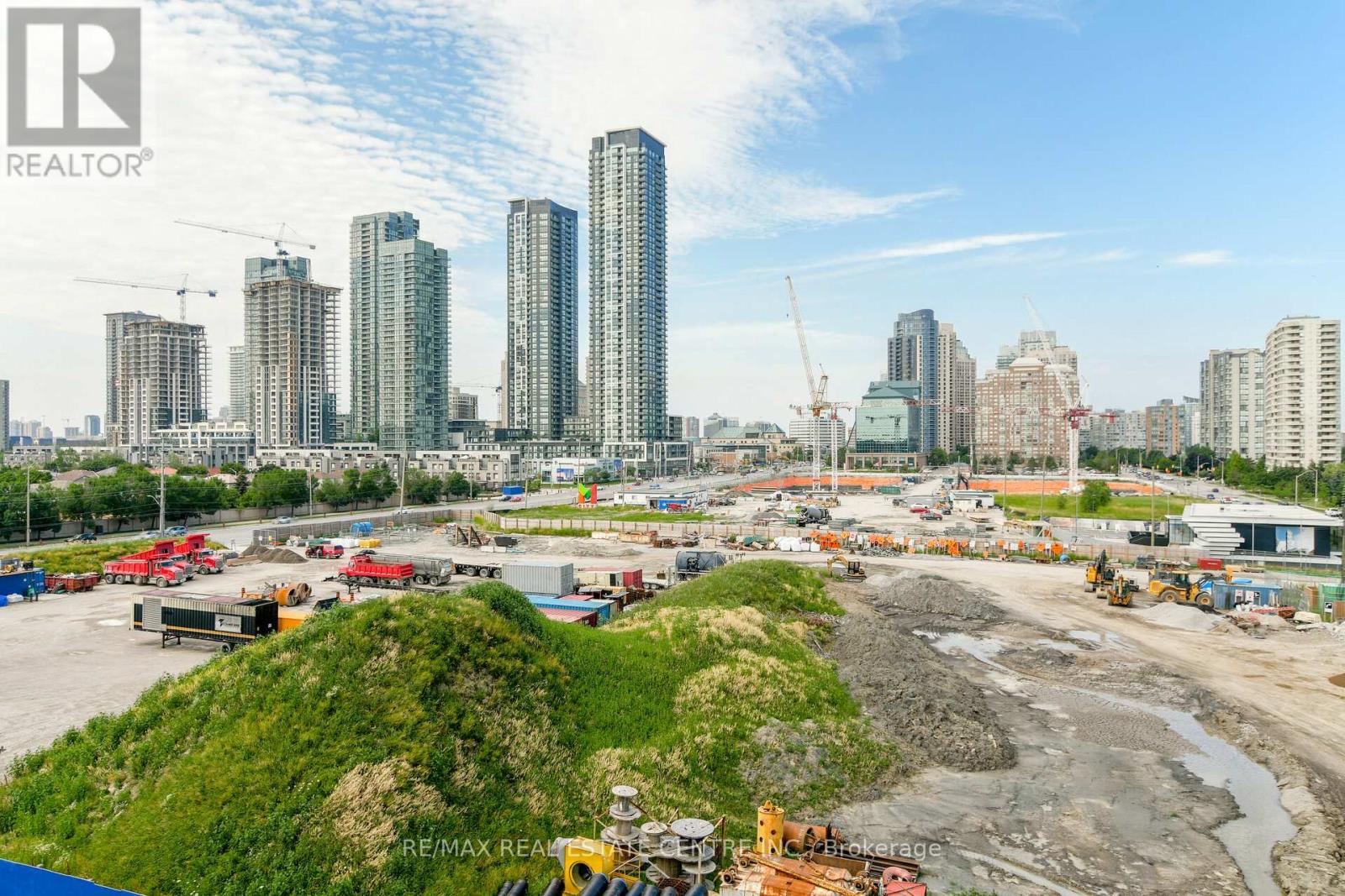 2910 - 3975 Grand Park Drive, Mississauga, Ontario  L5B 0K4 - Photo 47 - W12868166