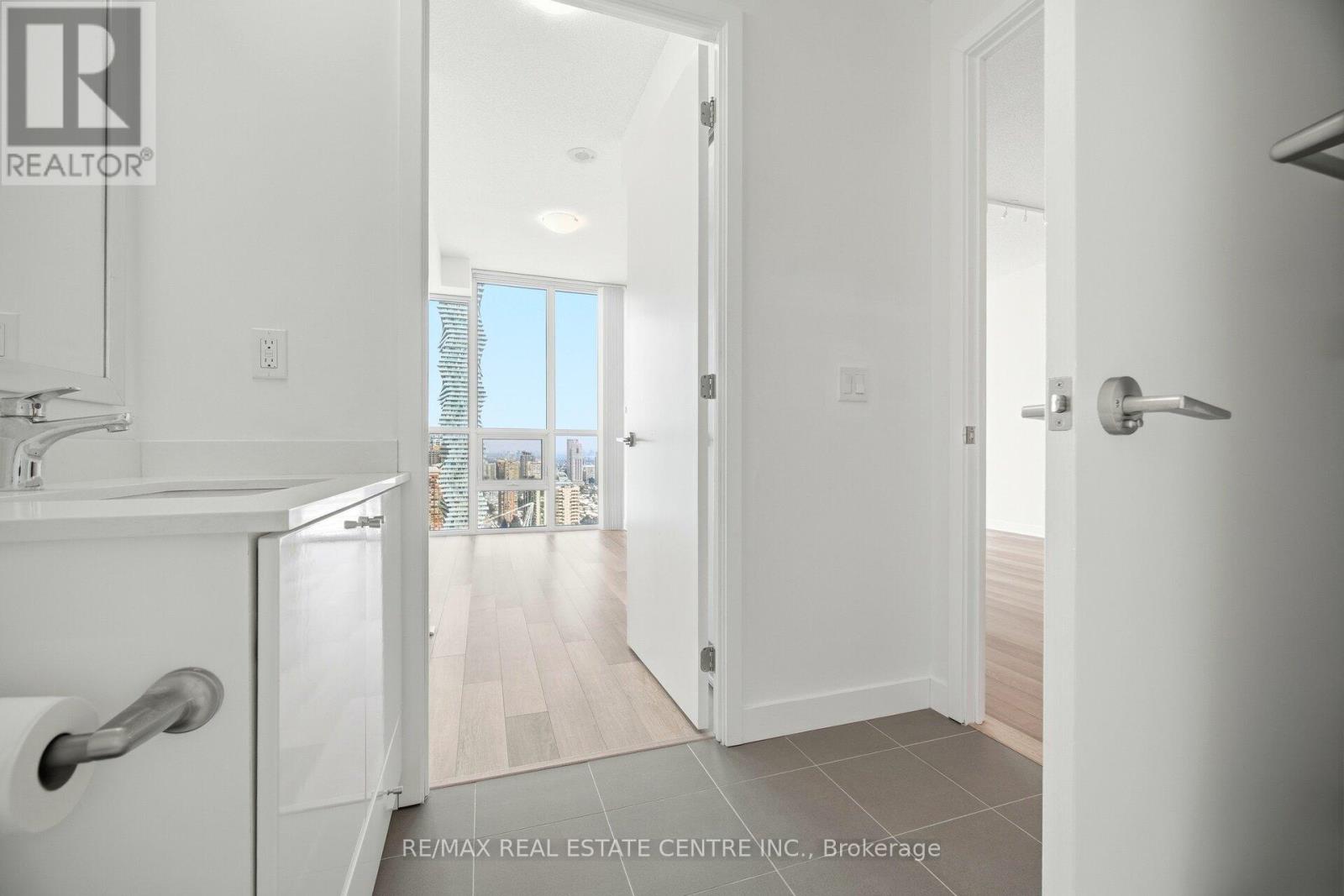 2910 - 3975 Grand Park Drive, Mississauga, Ontario  L5B 0K4 - Photo 24 - W12868166