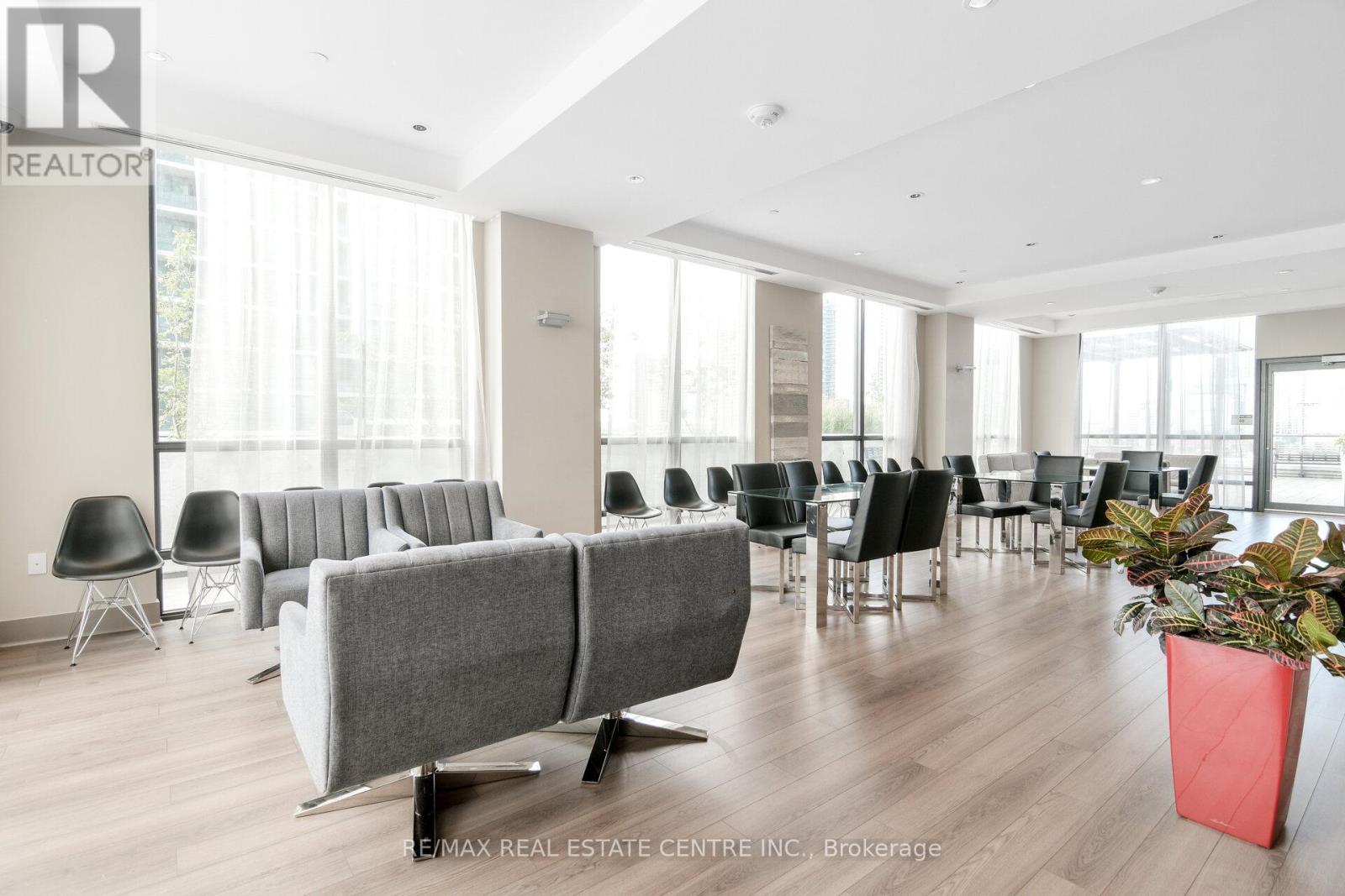 2910 - 3975 Grand Park Drive, Mississauga, Ontario  L5B 0K4 - Photo 43 - W12868166