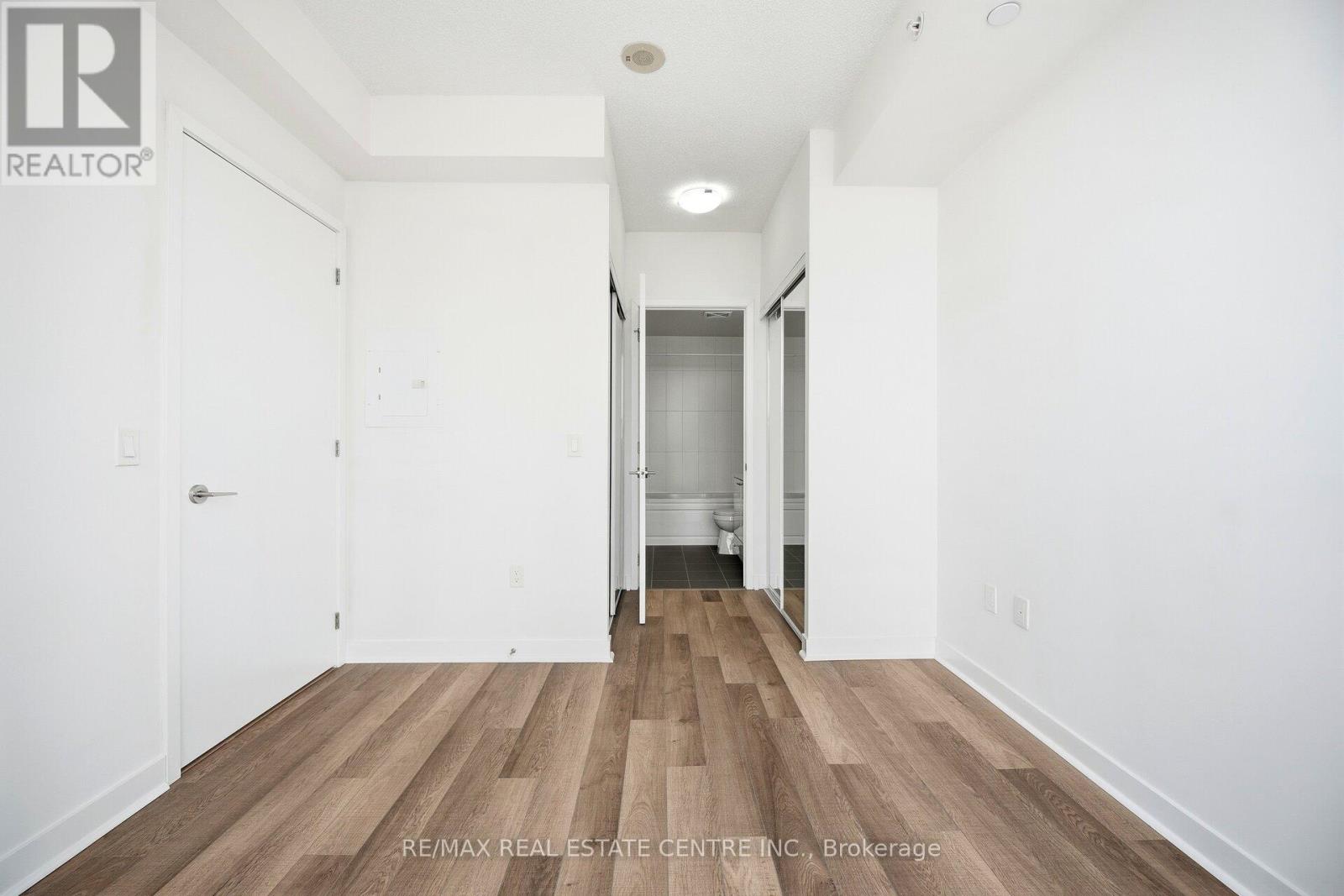 2910 - 3975 Grand Park Drive, Mississauga, Ontario  L5B 0K4 - Photo 25 - W12868166