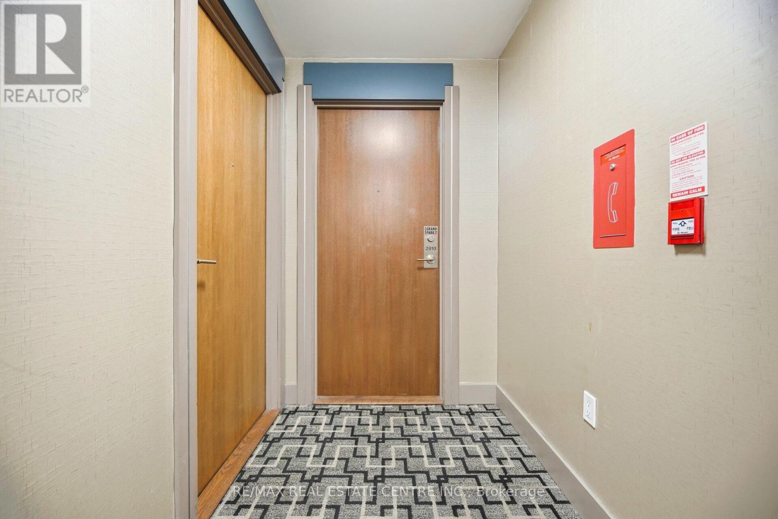 2910 - 3975 Grand Park Drive, Mississauga, Ontario  L5B 0K4 - Photo 8 - W12868166