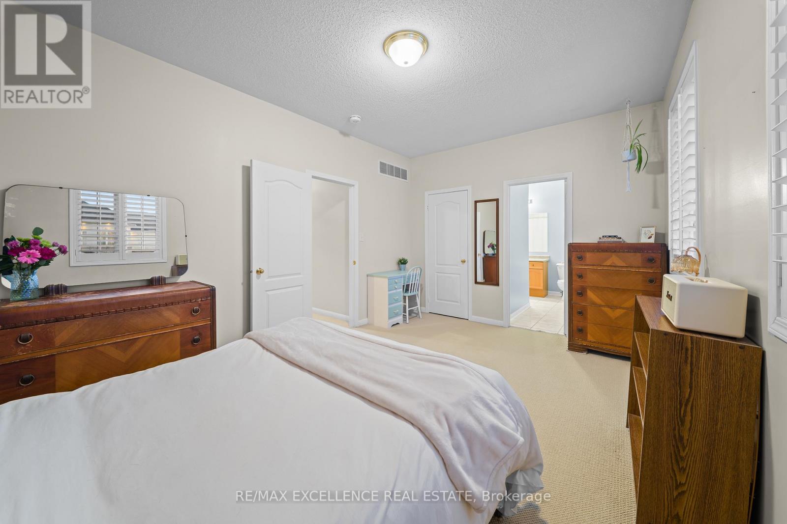 82 Bloomsbury Avenue, Brampton, Ontario  L6P 1S6 - Photo 27 - W12869574