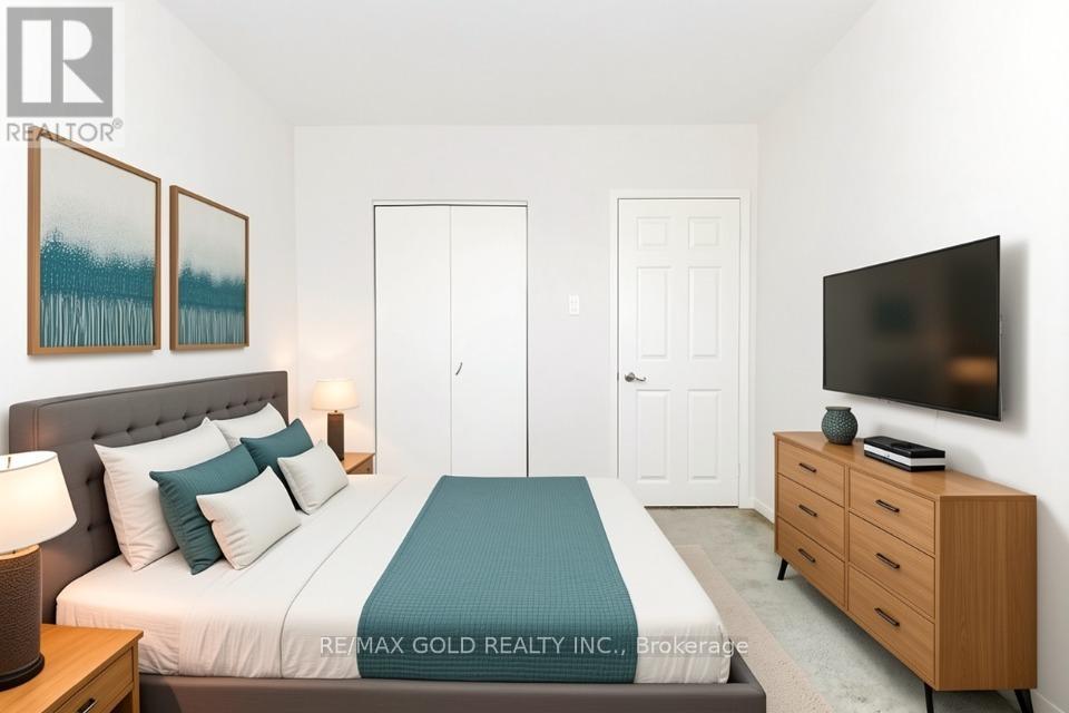 7158 Harwick Drive, Mississauga, Ontario  L4T 3A4 - Photo 21 - W12869586