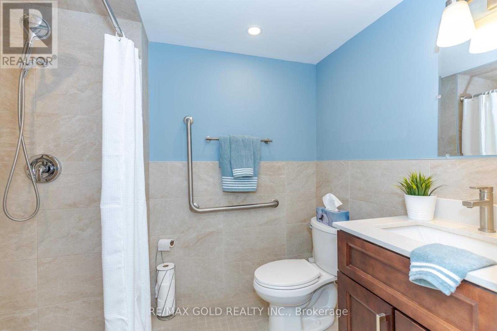 7158 Harwick Drive, Mississauga, Ontario  L4T 3A4 - Photo 35 - W12869586