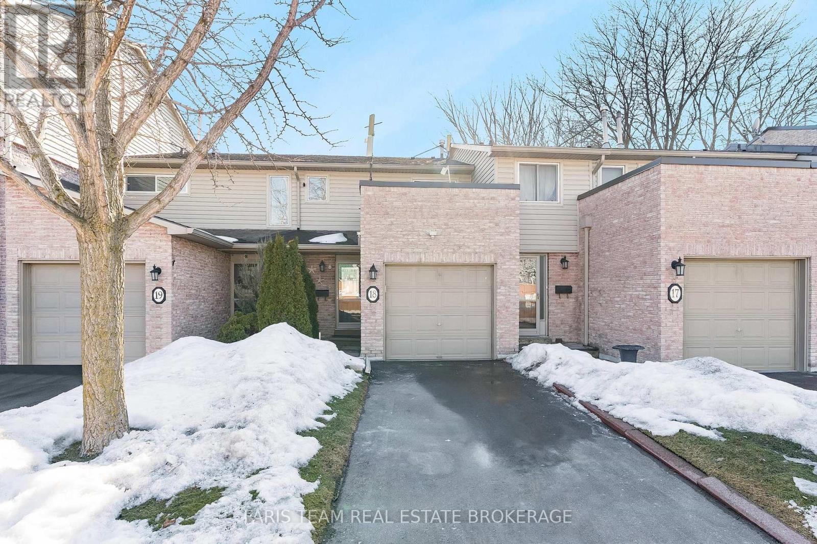 18 - 2075 Asta Drive, Mississauga, Ontario  L5A 2T5 - Photo 3 - W12869622