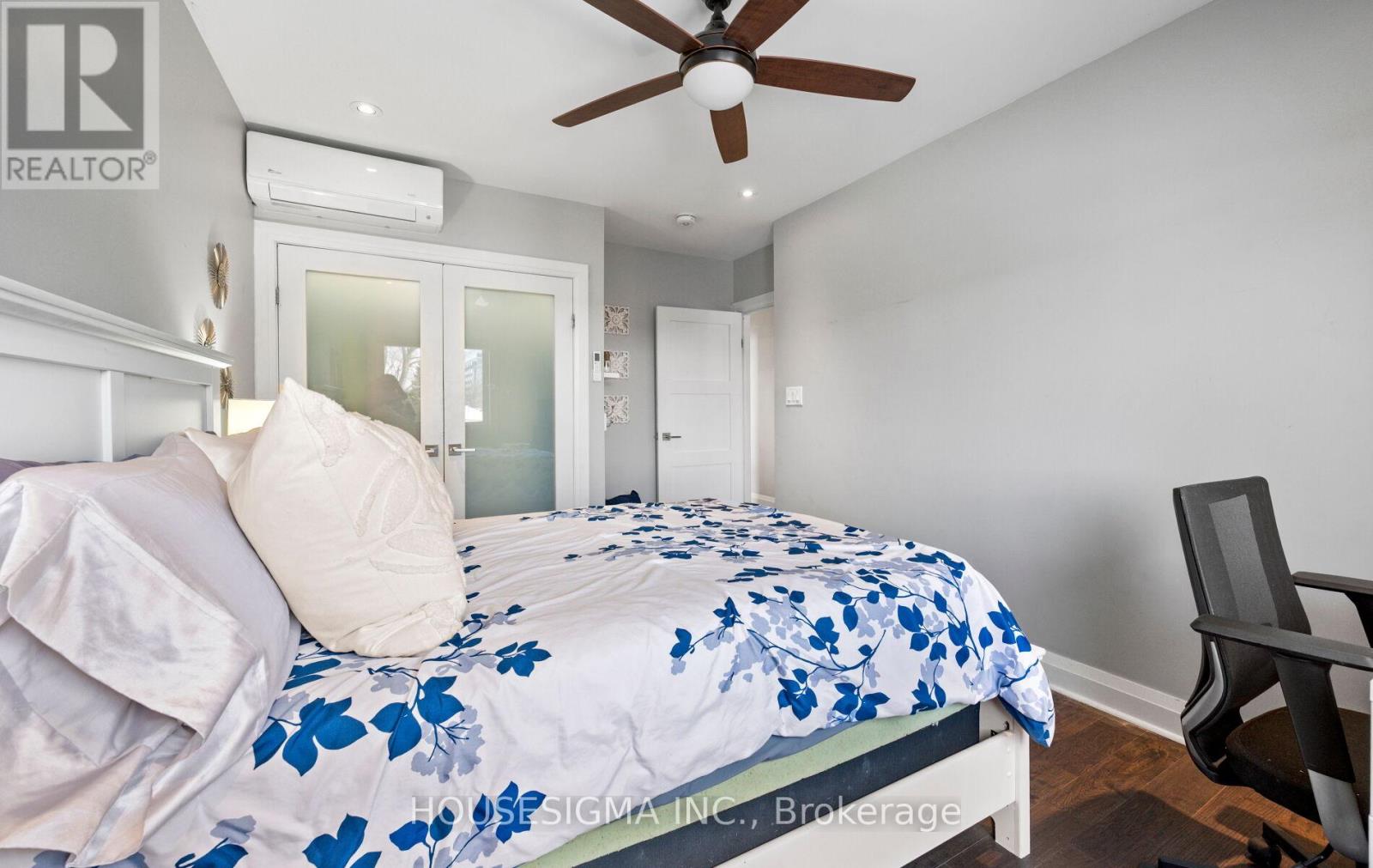 4 Parker Avenue, Toronto, Ontario  M8Z 4L5 - Photo 27 - W12869668