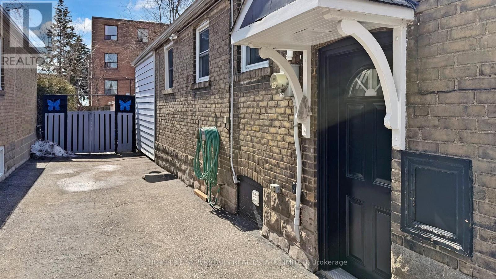 59 Albani Street, Toronto, Ontario  M8V 1X3 - Photo 4 - W12869702