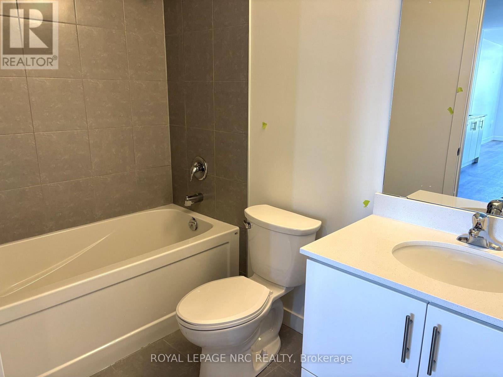 921 - 461 Green Road, Hamilton, Ontario  L8E 5B4 - Photo 6 - X12544170