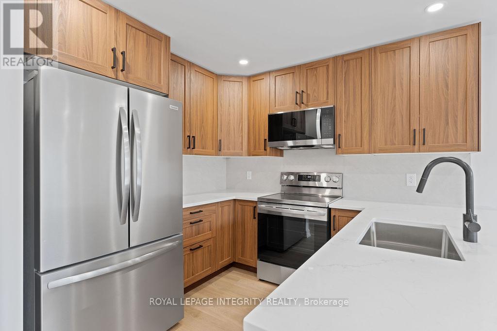 A - 96 Fieldrow Street, Ottawa, Ontario  K2G 2Y9 - Photo 6 - X12863150