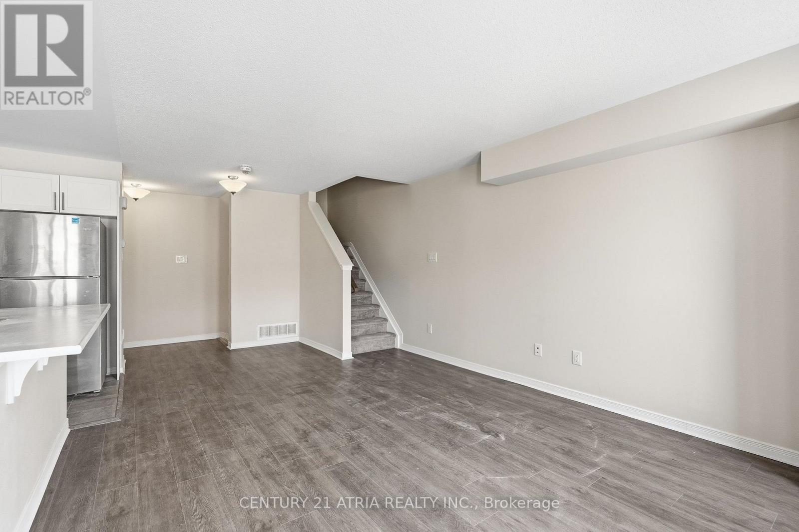 502 Radiant Private, Ottawa, Ontario  K2M 0M9 - Photo 8 - X12868420