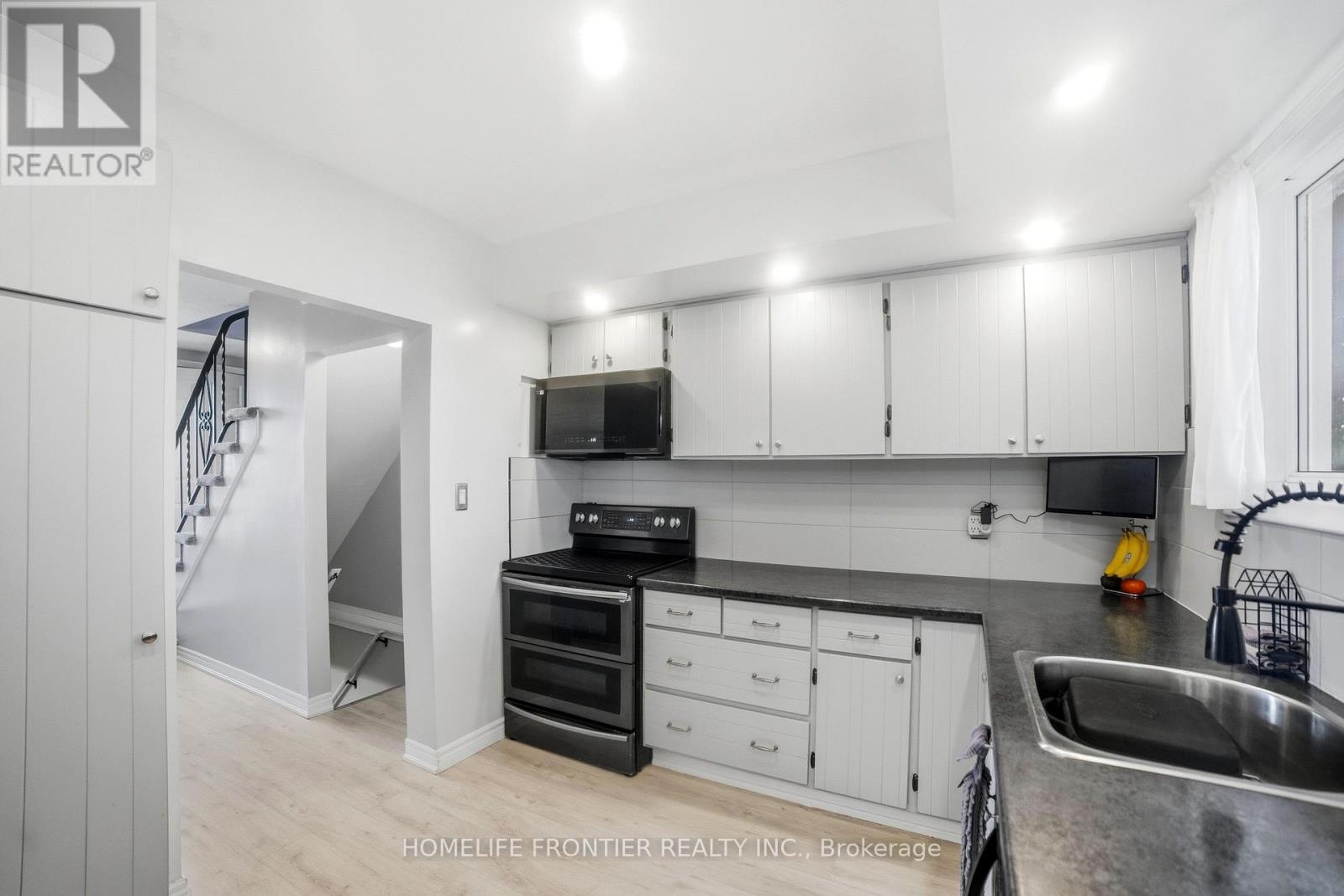 977 Upper Wellington Street, Hamilton, Ontario  L9A 3S4 - Photo 11 - X12869036