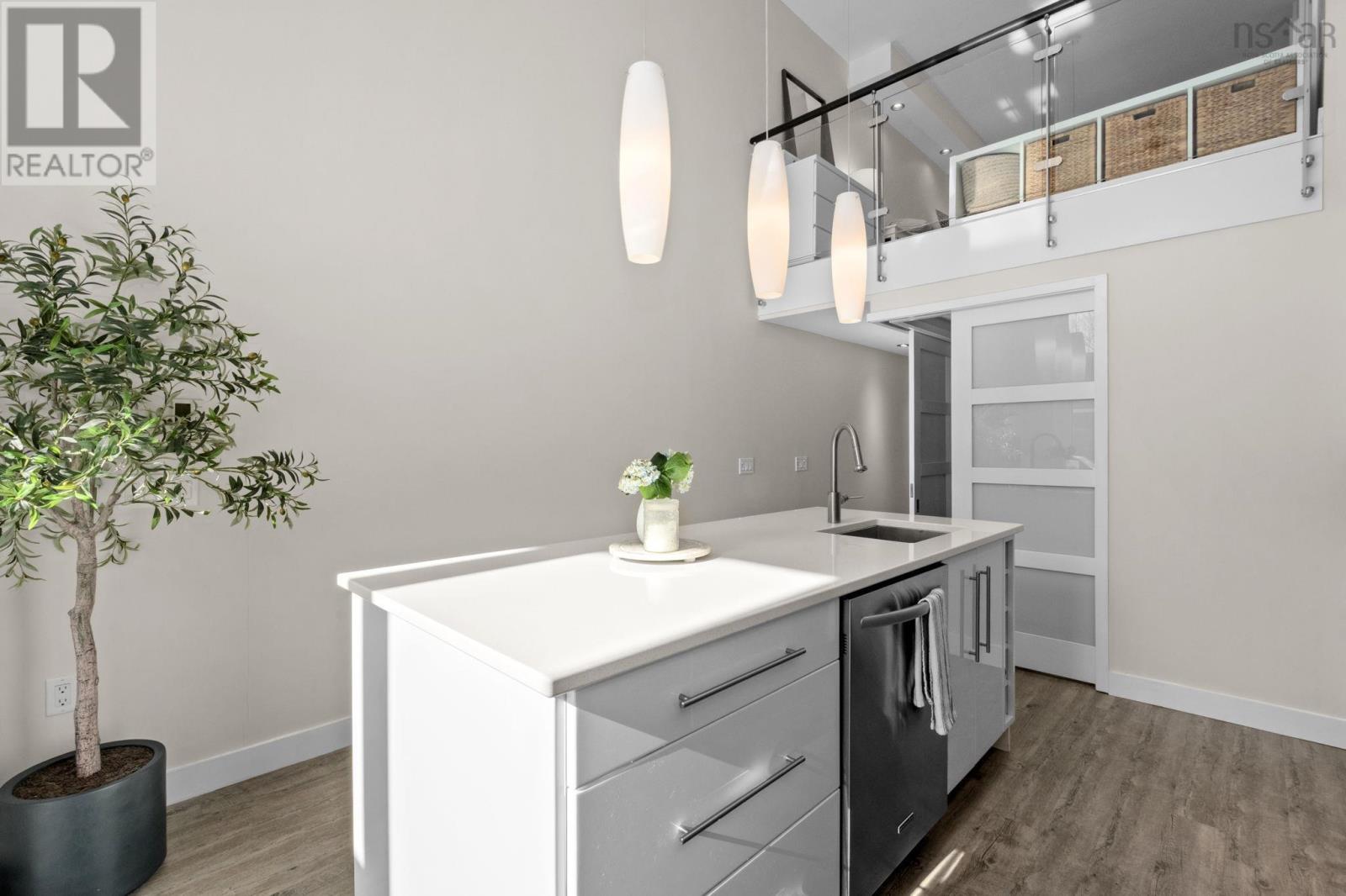 216 5662 Roberts Street, Halifax, Nova Scotia  B3K 0E3 - Photo 7 - 202604290