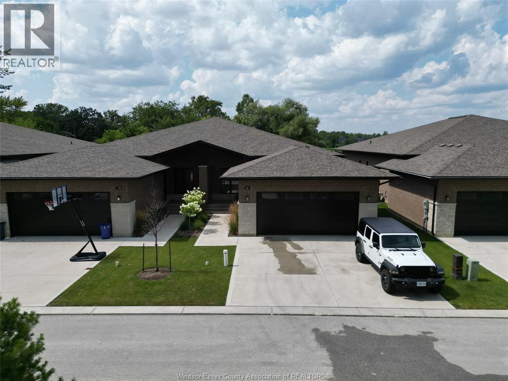 516 Lily Mac, Windsor, Ontario  N6E 3N7 - Photo 2 - 26005065