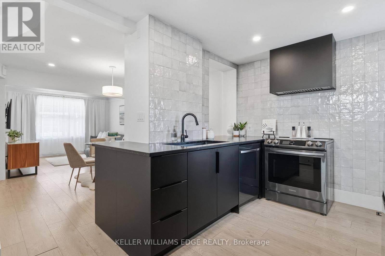 109 Grosvenor Avenue N, Hamilton, Ontario  L8L 7S5 - Photo 7 - X12869680