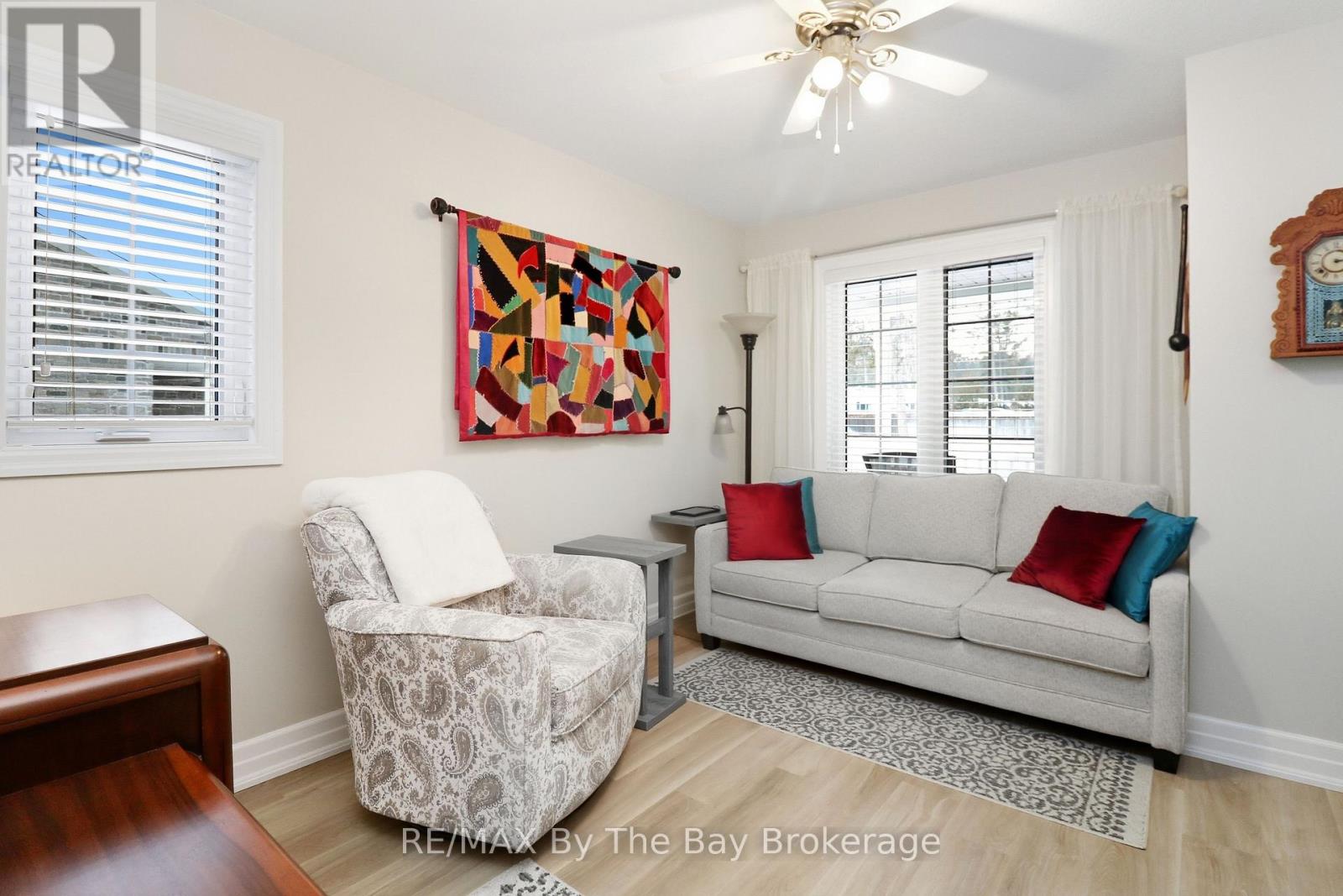 39 Greenway Drive, Wasaga Beach, Ontario  L9Z 0E6 - Photo 22 - S12691016