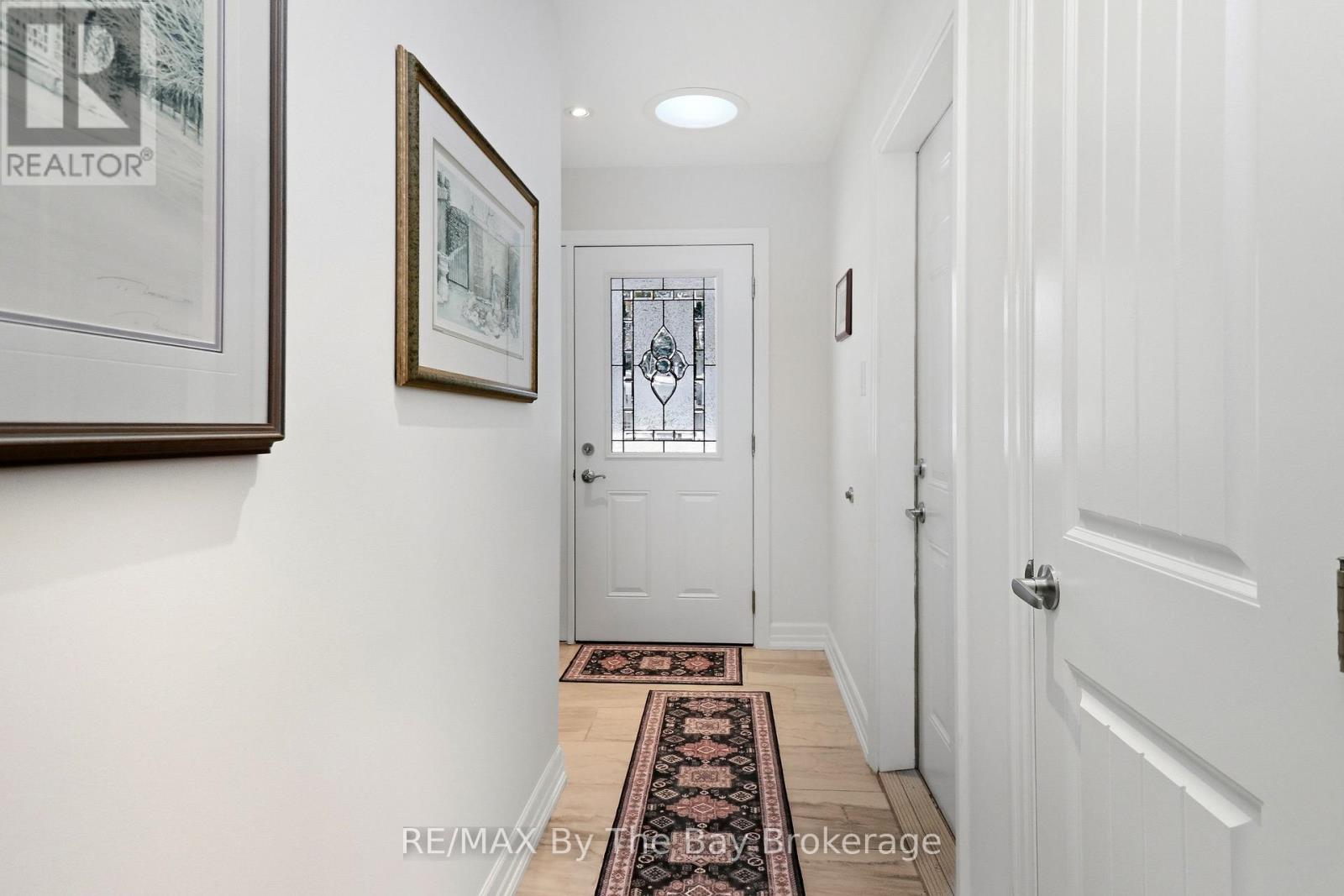 39 Greenway Drive, Wasaga Beach, Ontario  L9Z 0E6 - Photo 6 - S12691016