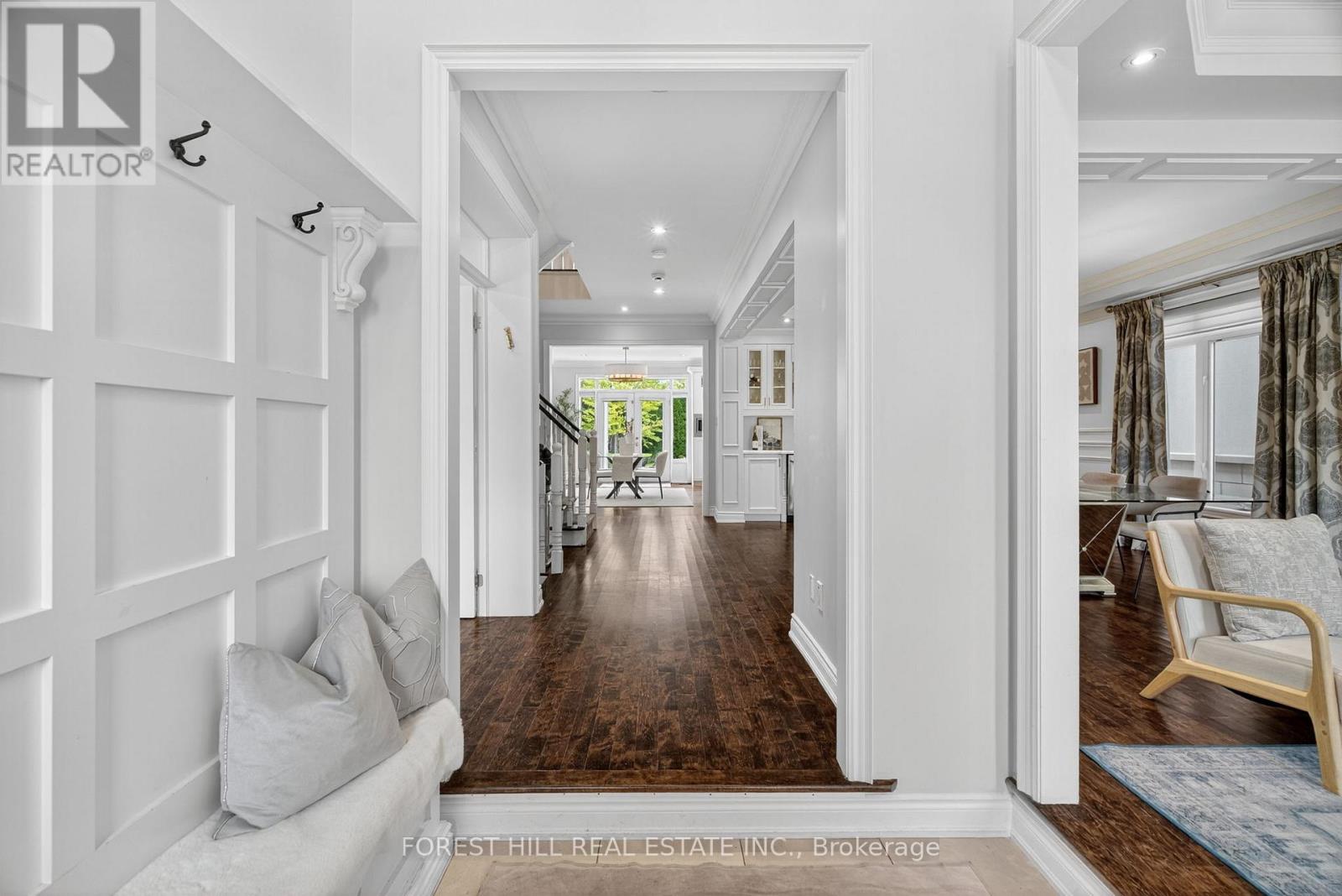 110 Cook's Mill Crescent, Vaughan, Ontario  L6A 0L1 - Photo 3 - N12764028