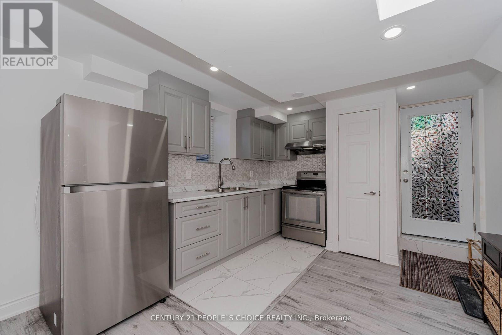 Bsmnt - 29 Jessop Drive, Brampton, Ontario  L7A 3M8 - Photo 3 - W12868860