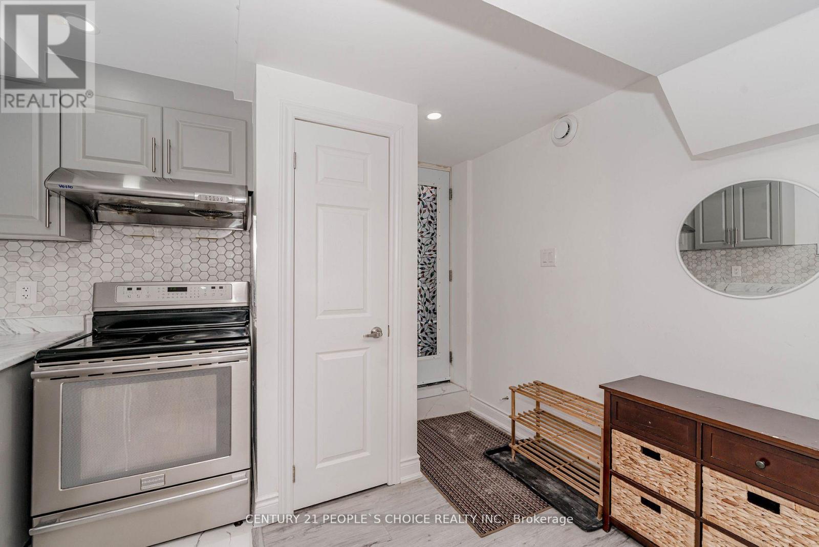 Bsmnt - 29 Jessop Drive, Brampton, Ontario  L7A 3M8 - Photo 2 - W12868860