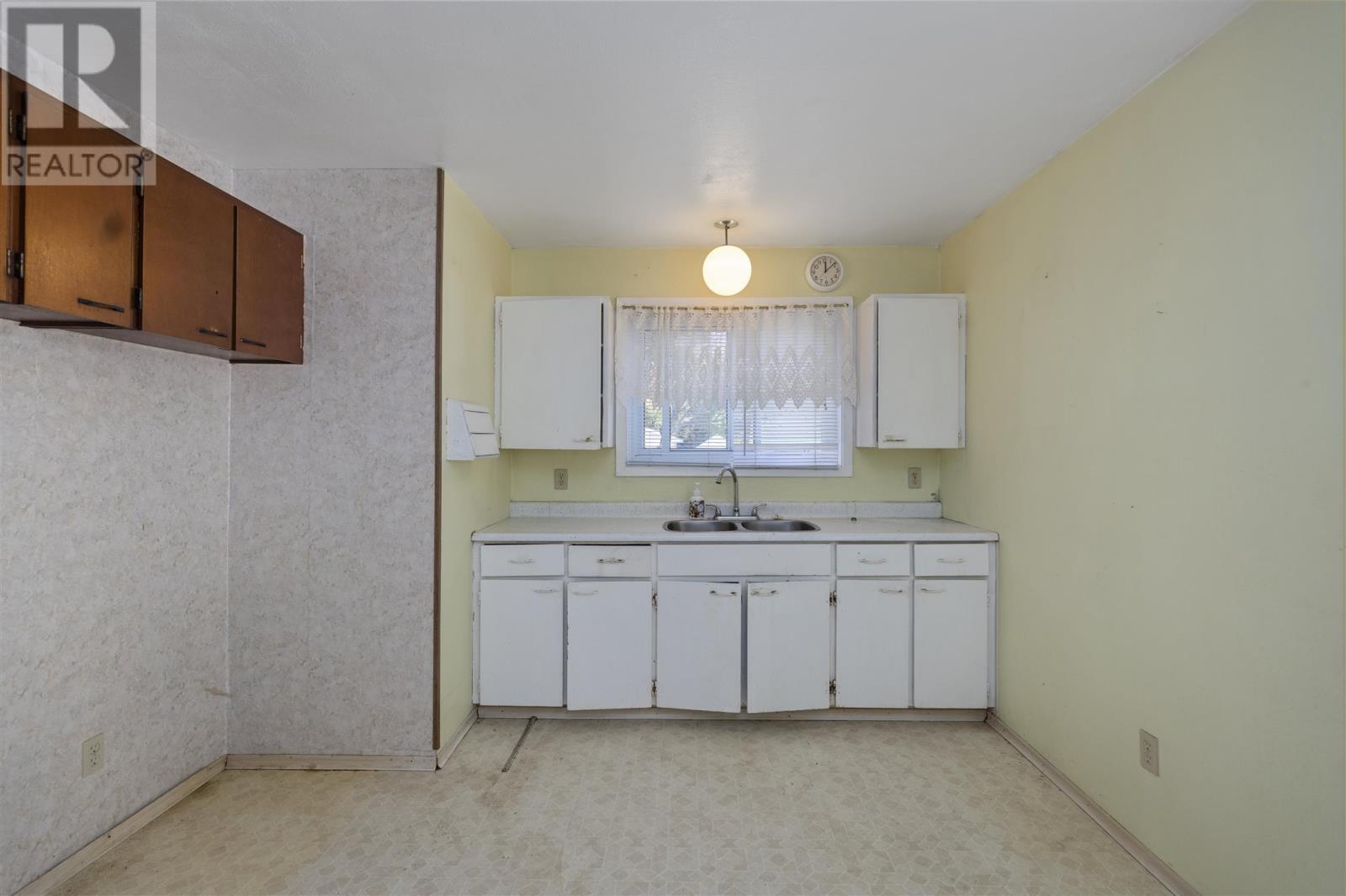 12 Vera St, Sault Ste. Marie, Ontario  P6B 5M8 - Photo 10 - SM253496