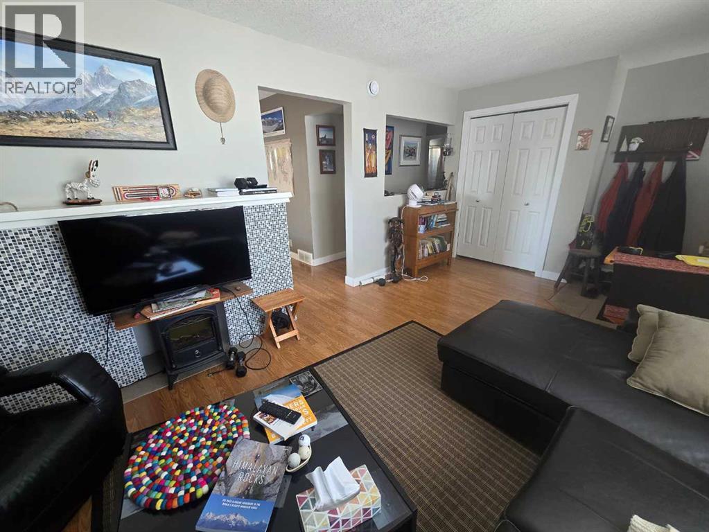 1414 14 Avenue S, Lethbridge, Alberta  T1K 0T4 - Photo 5 - A2291934