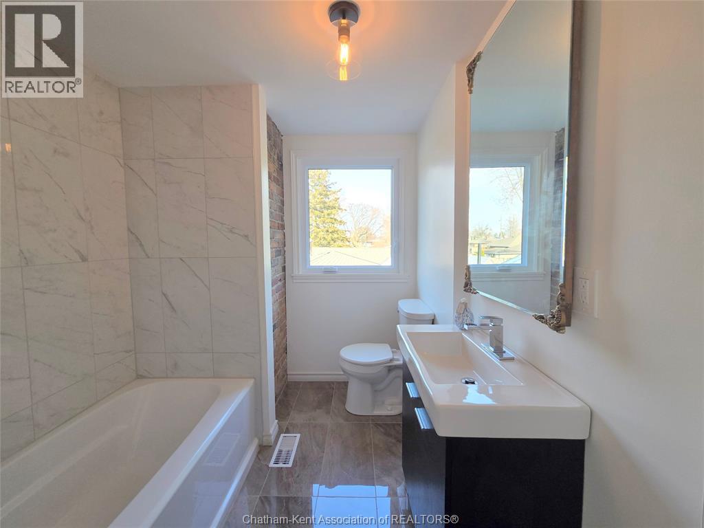 229 Elizabeth Street, Chatham, Ontario  N7L 2Y6 - Photo 32 - 26004160