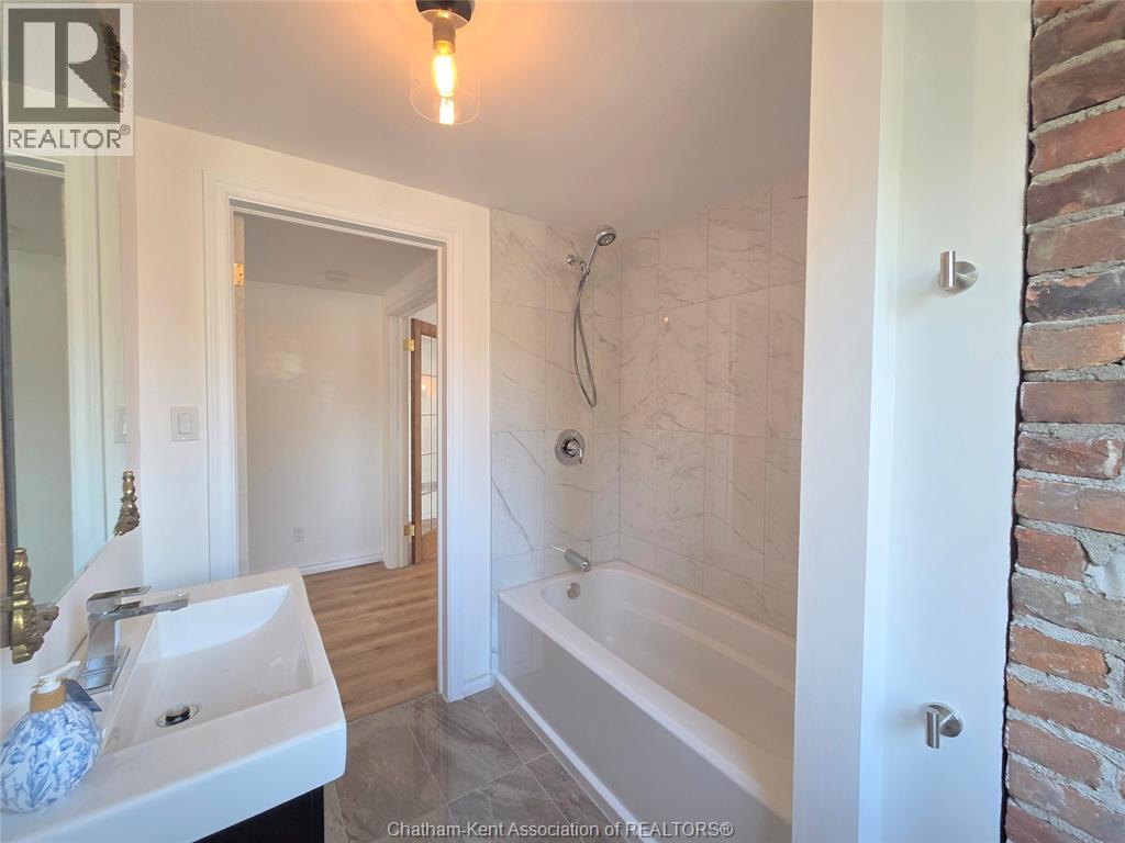 229 Elizabeth Street, Chatham, Ontario  N7L 2Y6 - Photo 33 - 26004160