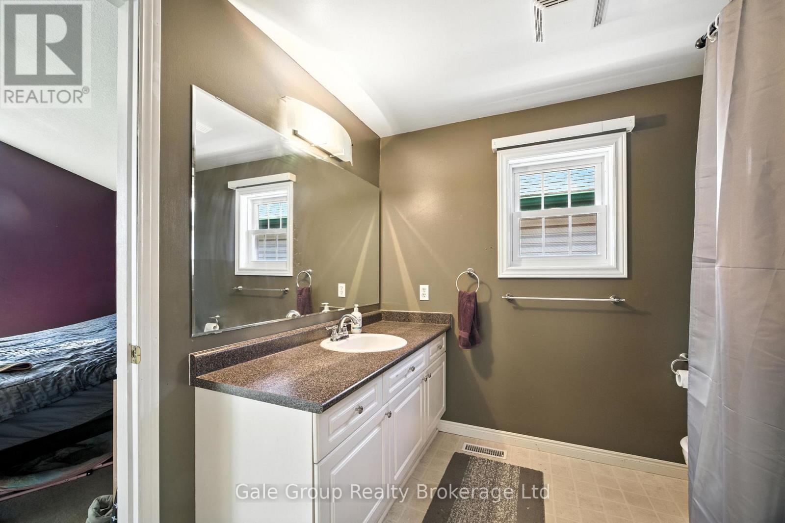 1030 Pearson Drive, Woodstock, Ontario  N4S 8V1 - Photo 18 - X12863210