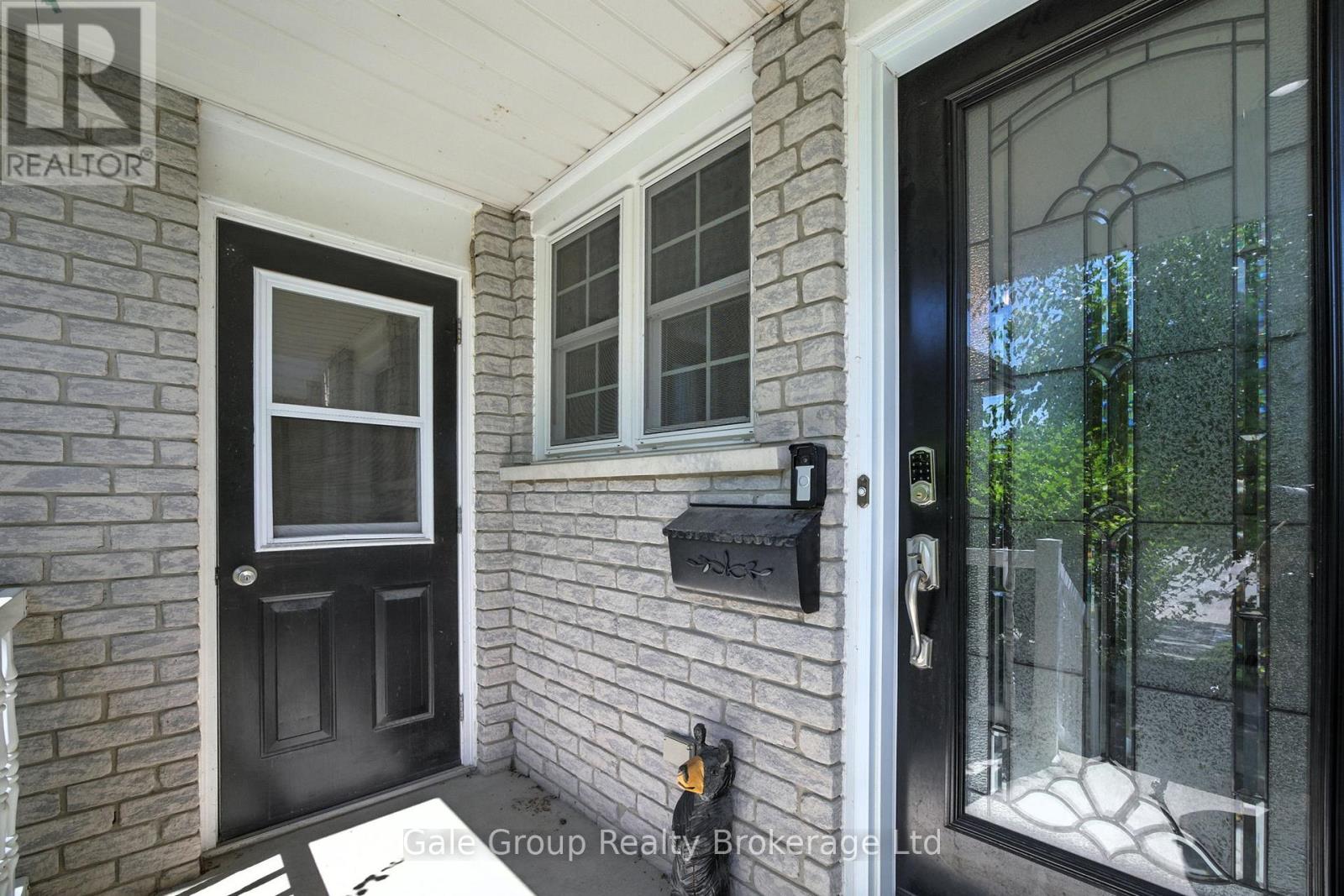 1030 Pearson Drive, Woodstock, Ontario  N4S 8V1 - Photo 4 - X12863210