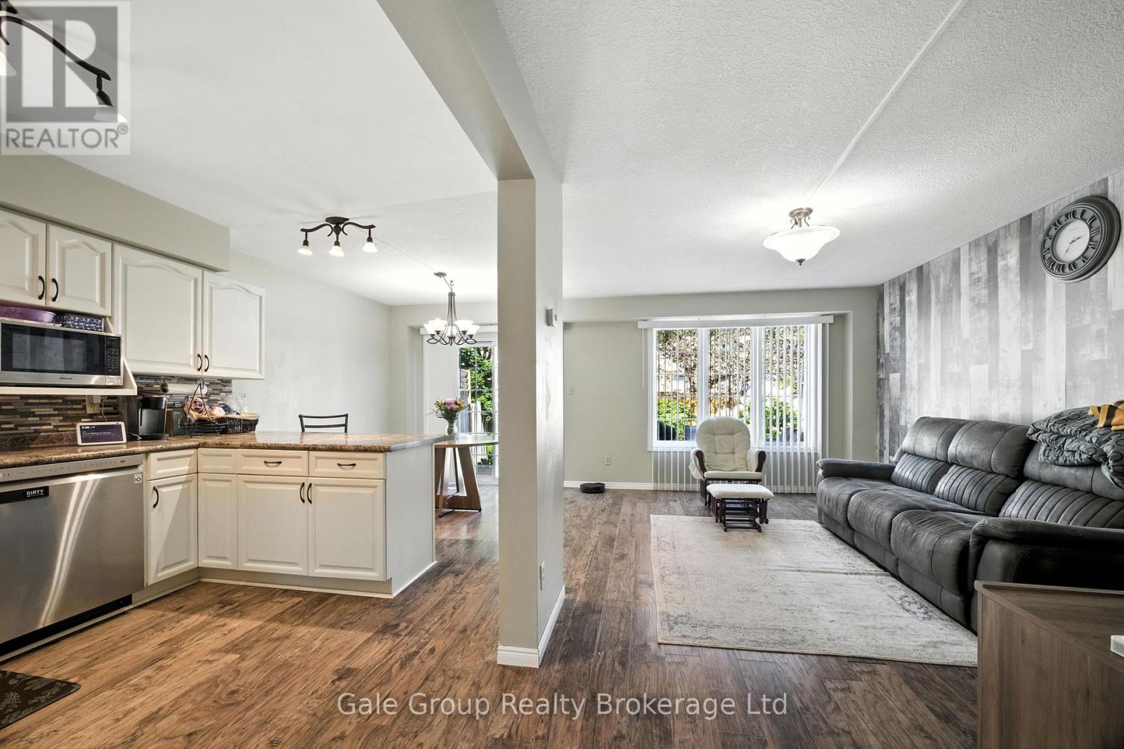 1030 Pearson Drive, Woodstock, Ontario  N4S 8V1 - Photo 6 - X12863210