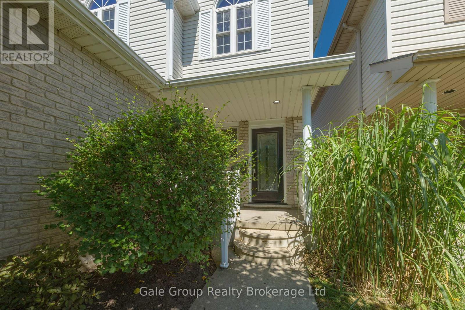 1030 Pearson Drive, Woodstock, Ontario  N4S 8V1 - Photo 3 - X12863210