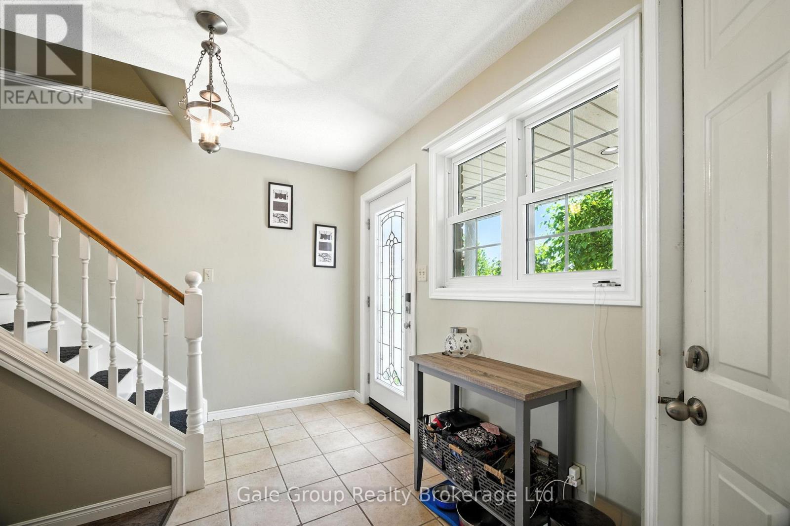 1030 Pearson Drive, Woodstock, Ontario  N4S 8V1 - Photo 5 - X12863210