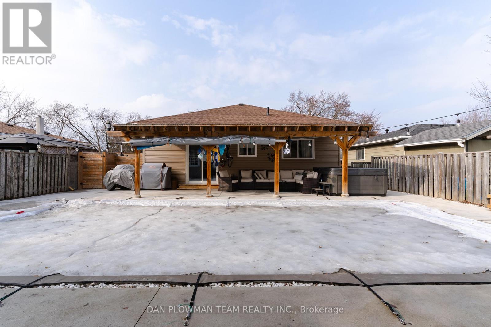 929 Dublin Street, Whitby, Ontario  L1N 1Y9 - Photo 36 - E12784152