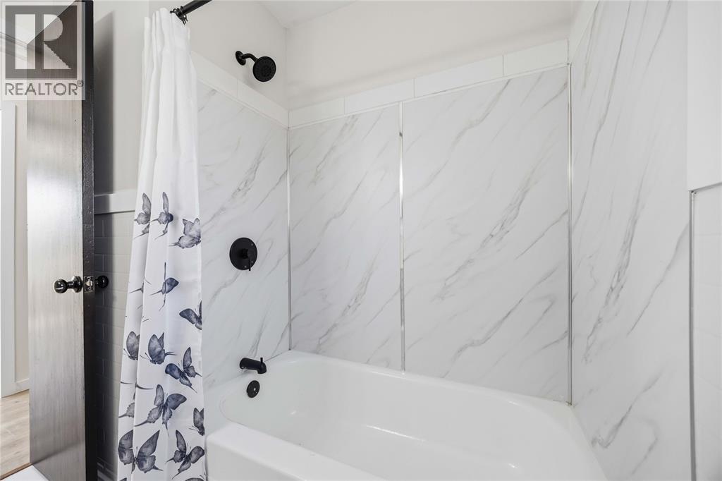 1027 Colborne Road, Sarnia, Ontario  N7V 3K6 - Photo 17 - 26005054