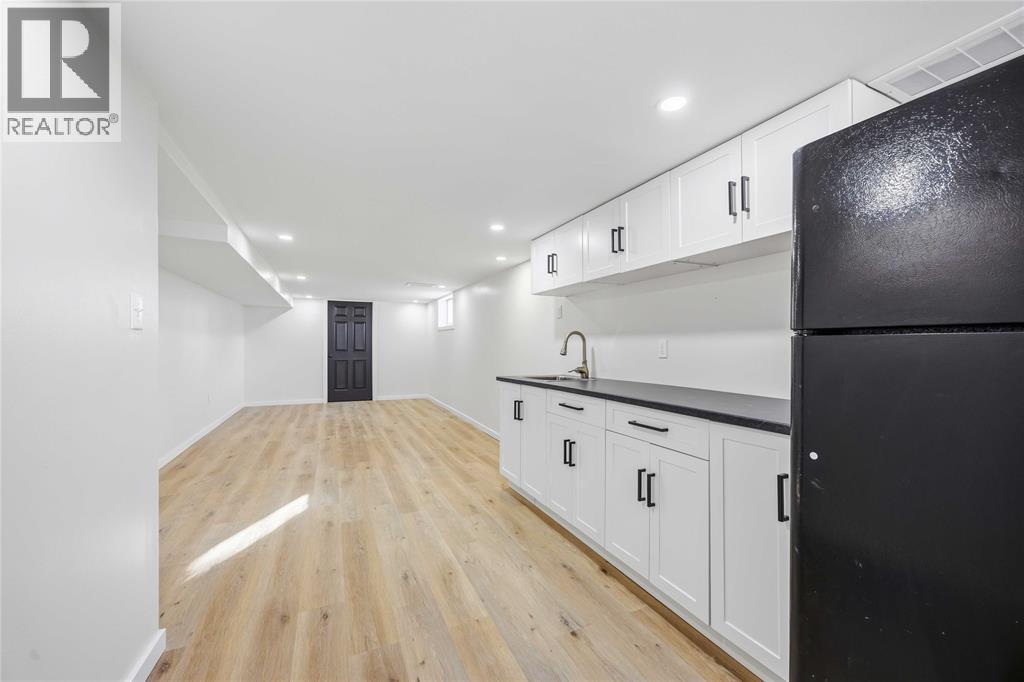 1027 Colborne Road, Sarnia, Ontario  N7V 3K6 - Photo 31 - 26005054