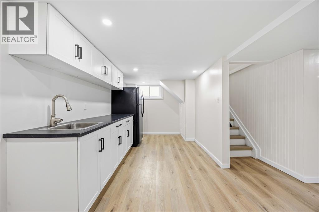 1027 Colborne Road, Sarnia, Ontario  N7V 3K6 - Photo 37 - 26005054