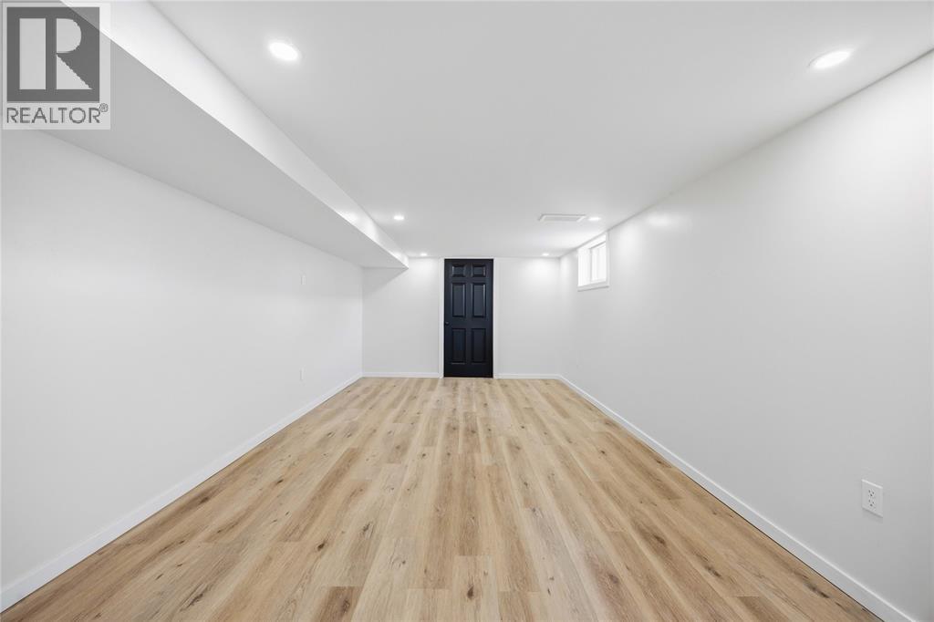 1027 Colborne Road, Sarnia, Ontario  N7V 3K6 - Photo 38 - 26005054