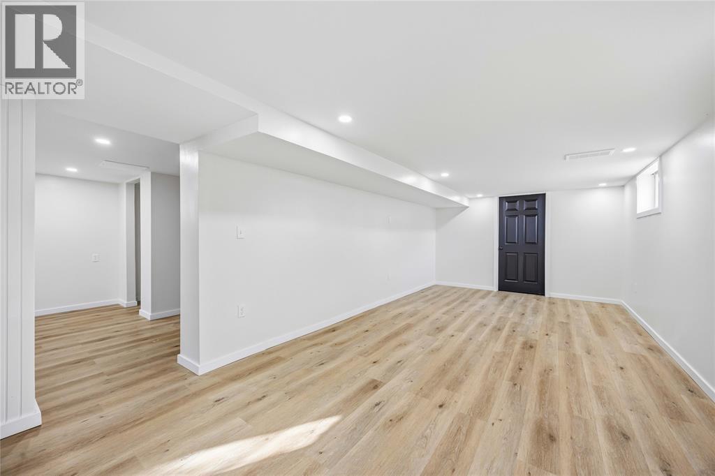 1027 Colborne Road, Sarnia, Ontario  N7V 3K6 - Photo 39 - 26005054